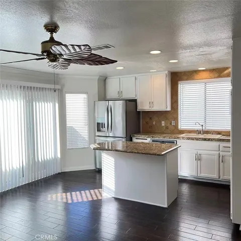 $4,400 | 585 Springbrook North, Irvine, CA 92614