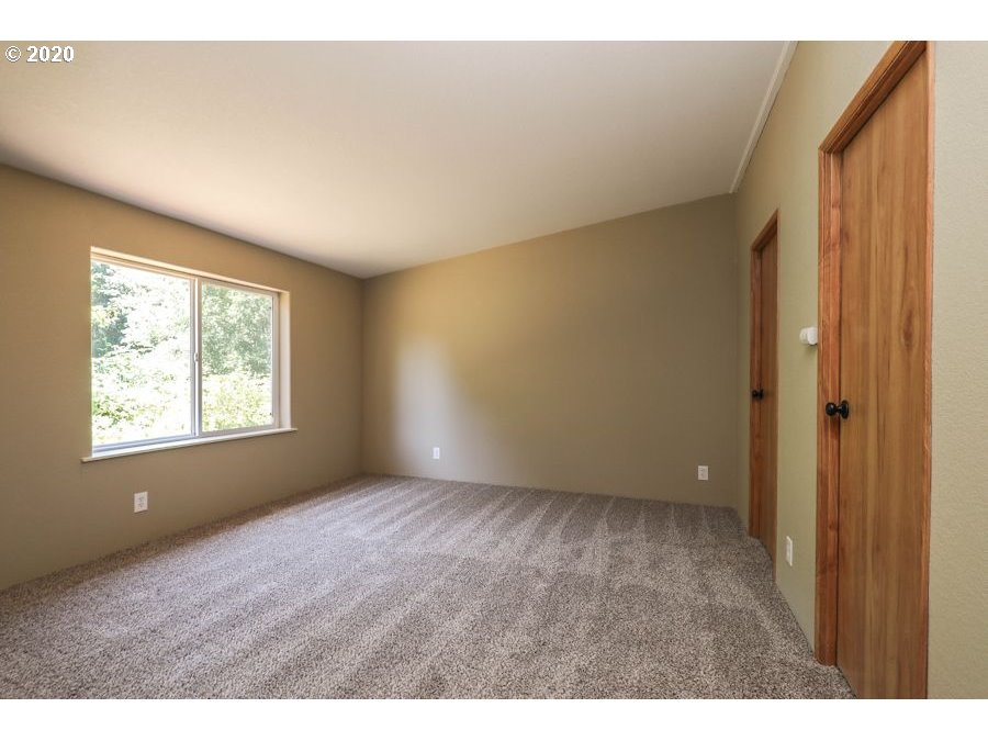 1150 McKee Road Castle Rock, WA 98611 - Photo 8 of 16 Gallery Image 8