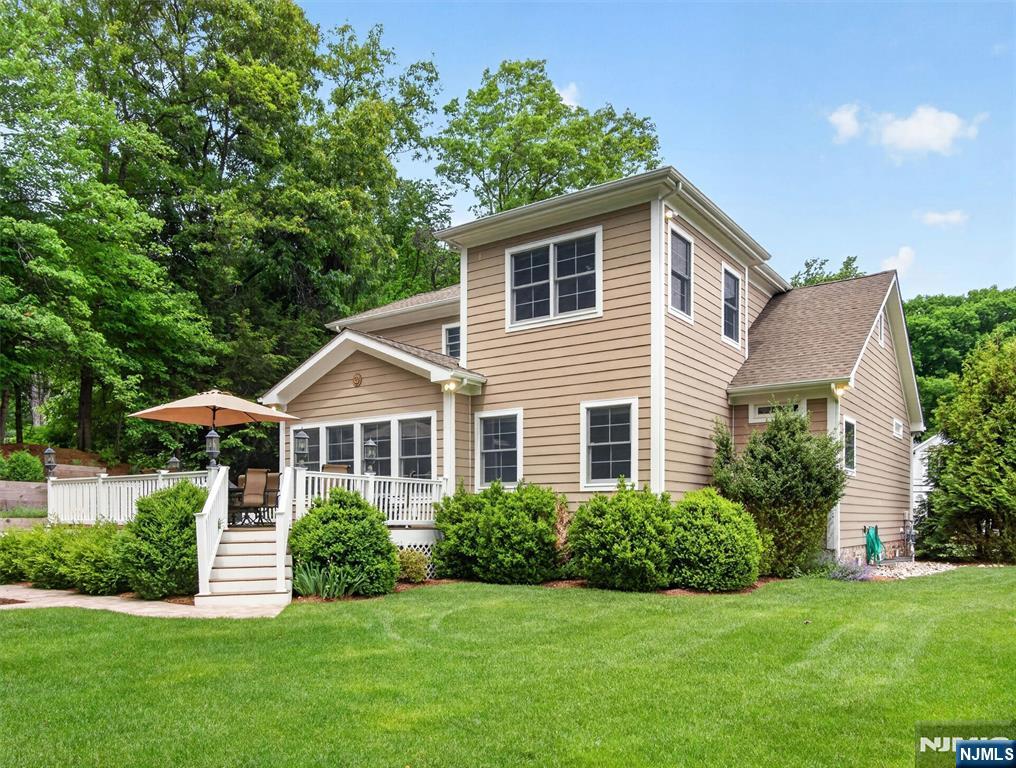 444 Lake Road Wyckoff, NJ 07481 - Photo 45 of 50