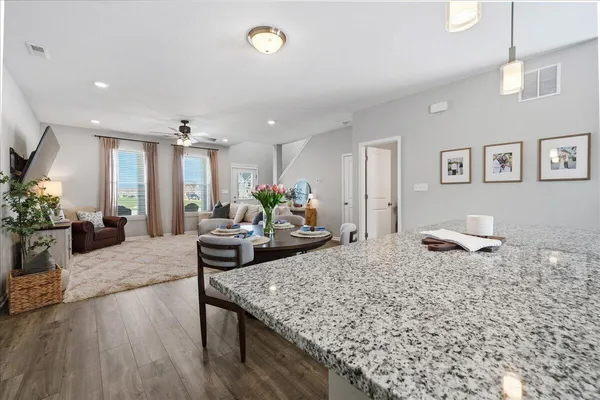 $289,000 | 1043 East 117th Lane, Crown Point, IN 46307