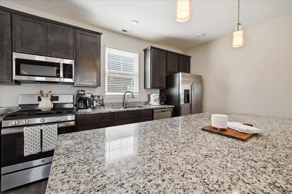 $289,000 | 1043 East 117th Lane, Crown Point, IN 46307