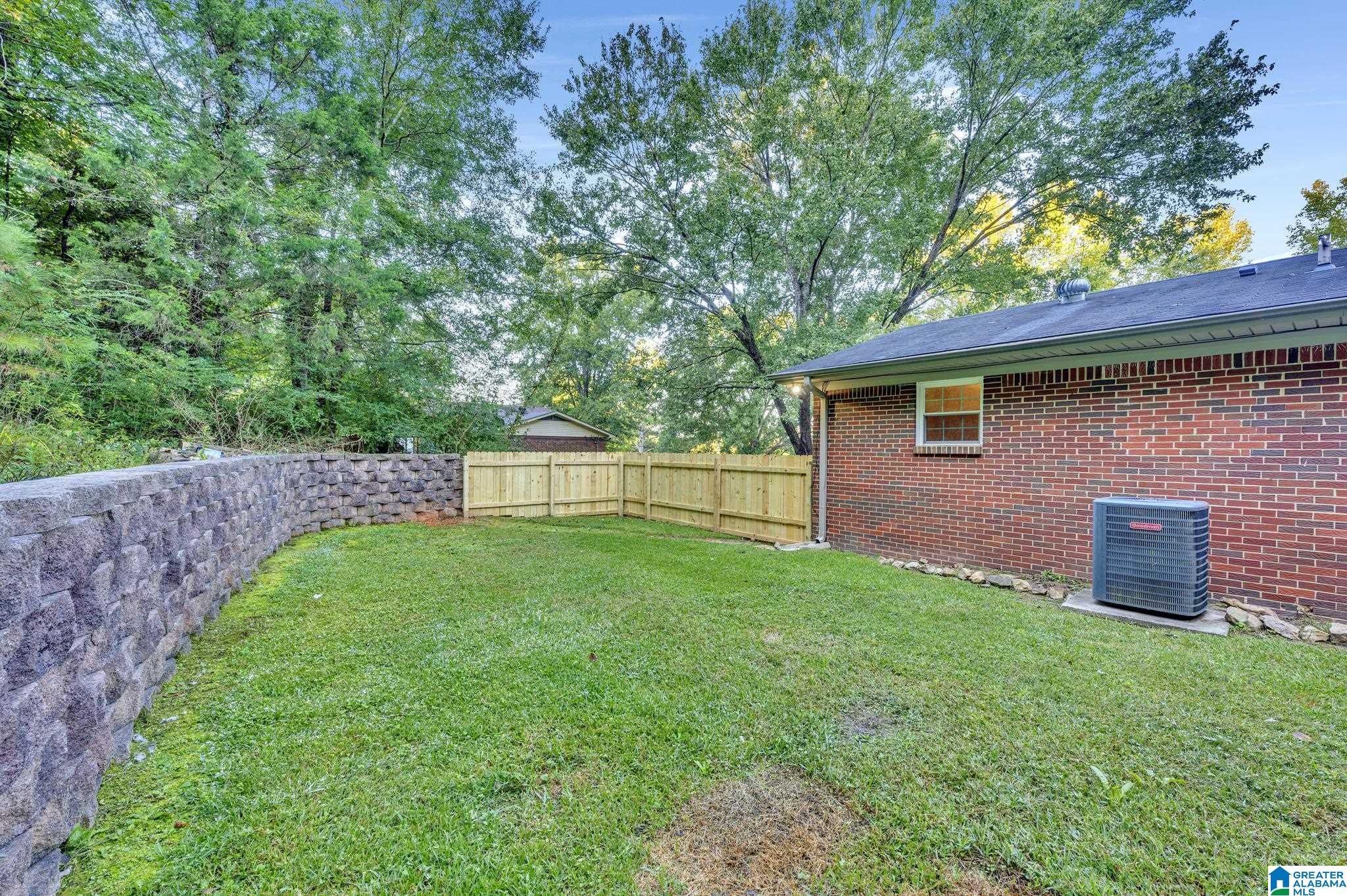 2893 Springville Boulevard Oneonta, AL 35121 - Photo 7 of 24