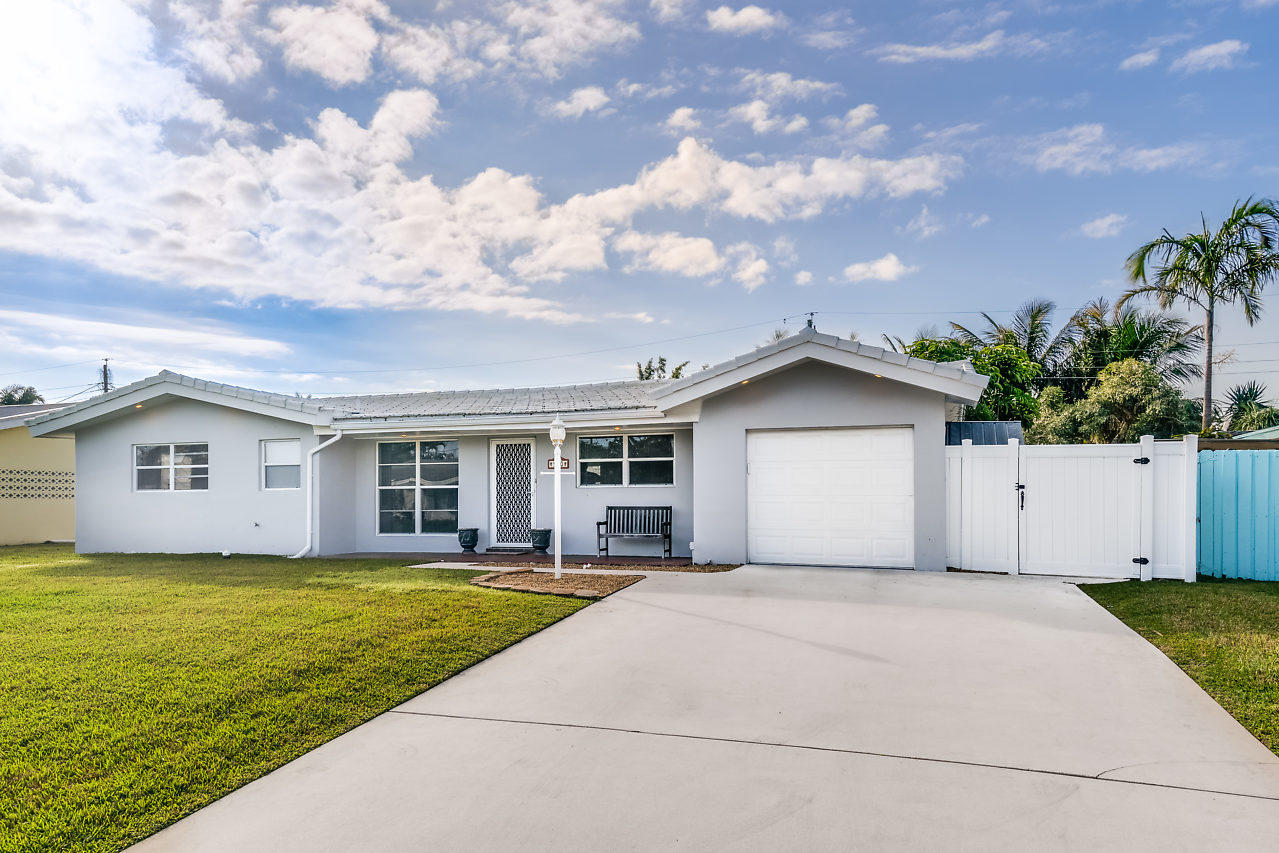 440 Northeast 33rd Street Boca Raton, FL 33431 - Photo 3 of 31 Exterior Front
