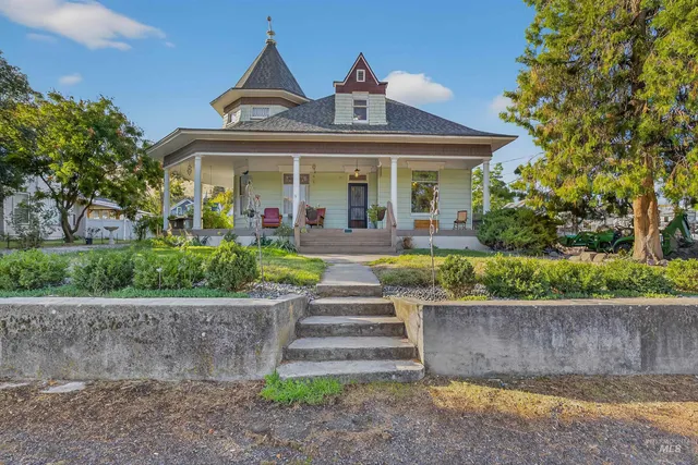 $335,000 | 508 1st Street, Asotin, WA 99402