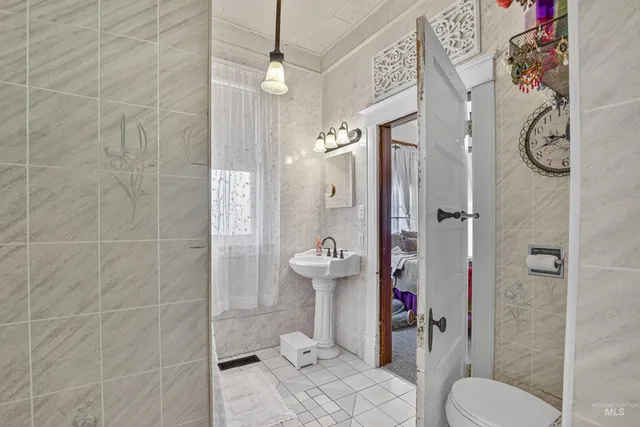 $335,000 | 508 1st Street, Asotin, WA 99402