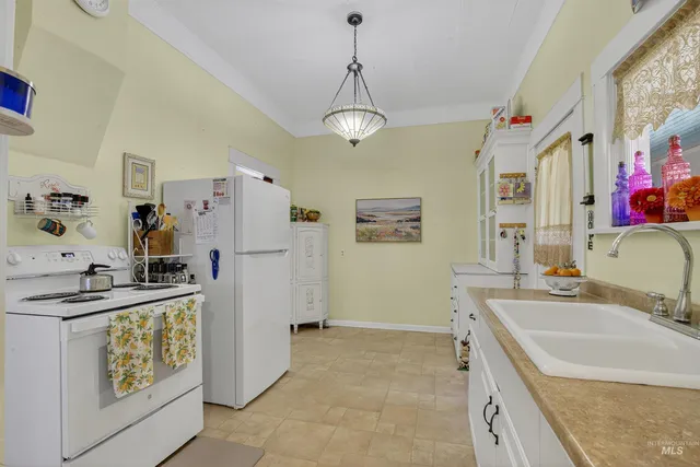 $335,000 | 508 1st Street, Asotin, WA 99402