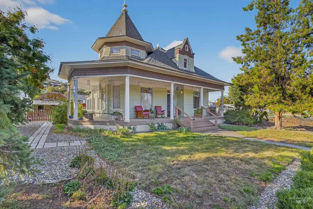 $335,000 | 508 1st Street, Asotin, WA 99402