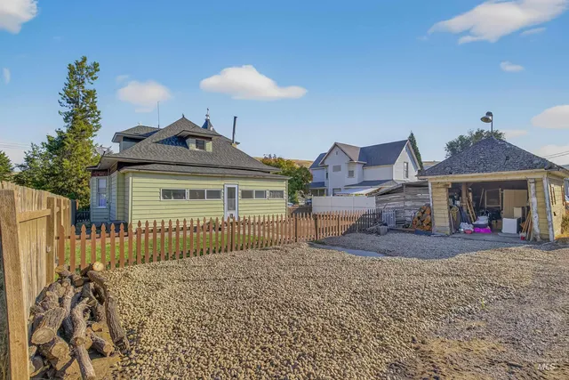 $335,000 | 508 1st Street, Asotin, WA 99402