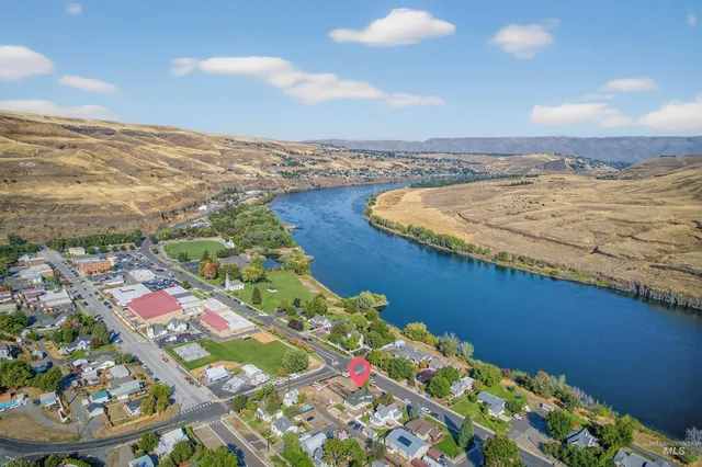 $335,000 | 508 1st Street, Asotin, WA 99402