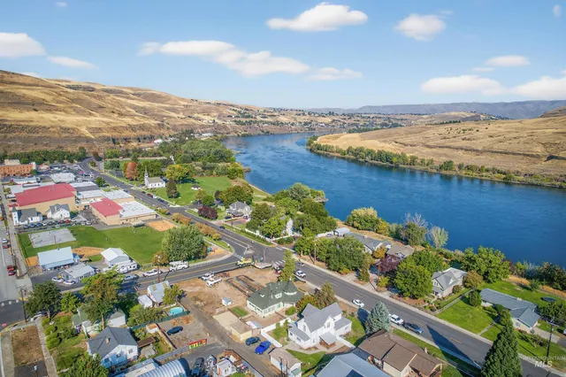 $335,000 | 508 1st Street, Asotin, WA 99402