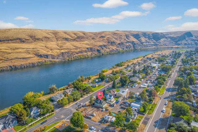 $335,000 | 508 1st Street, Asotin, WA 99402