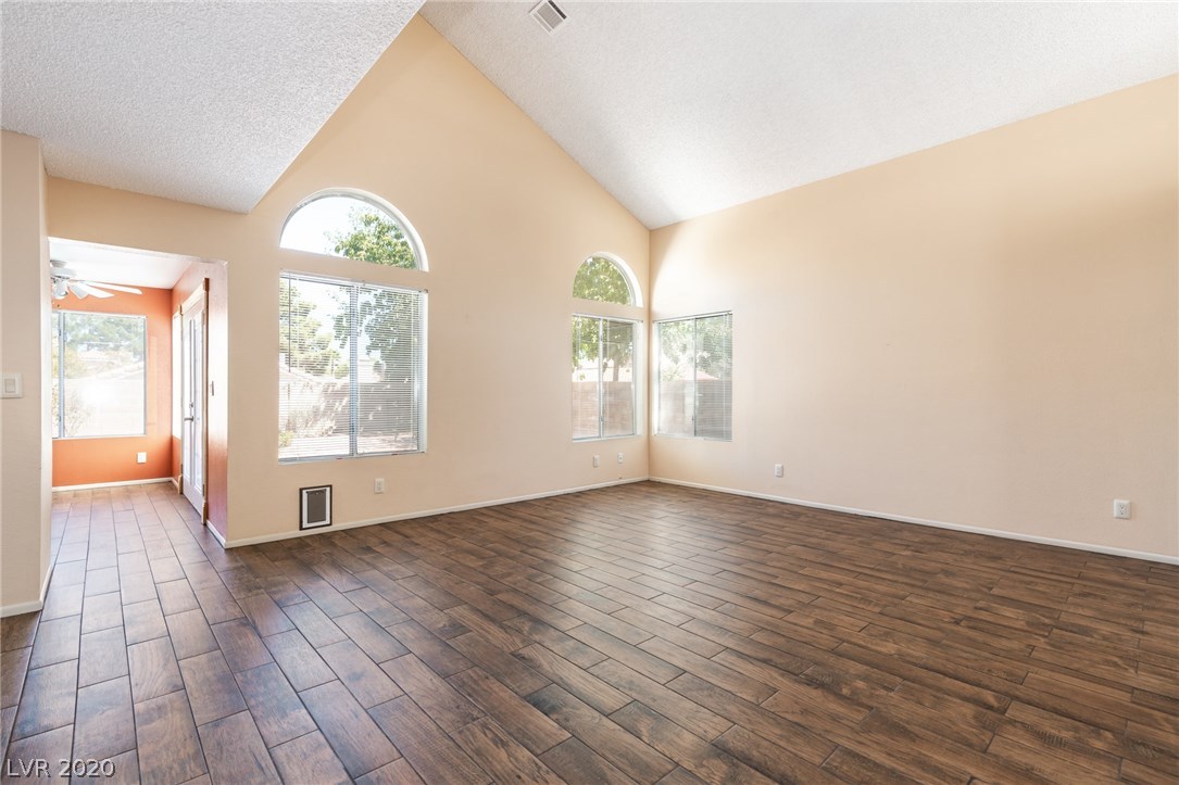 2812 Secret Canyon Road Henderson, NV 89074 - Photo 7 of 28