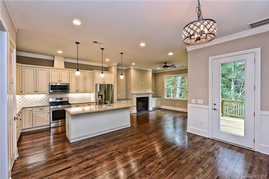 5211 Valley Stream Road Charlotte, NC 28209 - Photo 3 of 32 Gallery Image 3