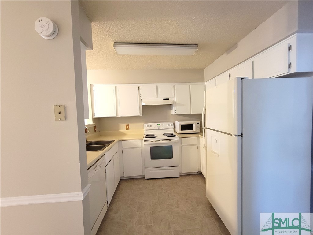 611 Windhaven Drive Hinesville, GA 31313 - Photo 12 of 33