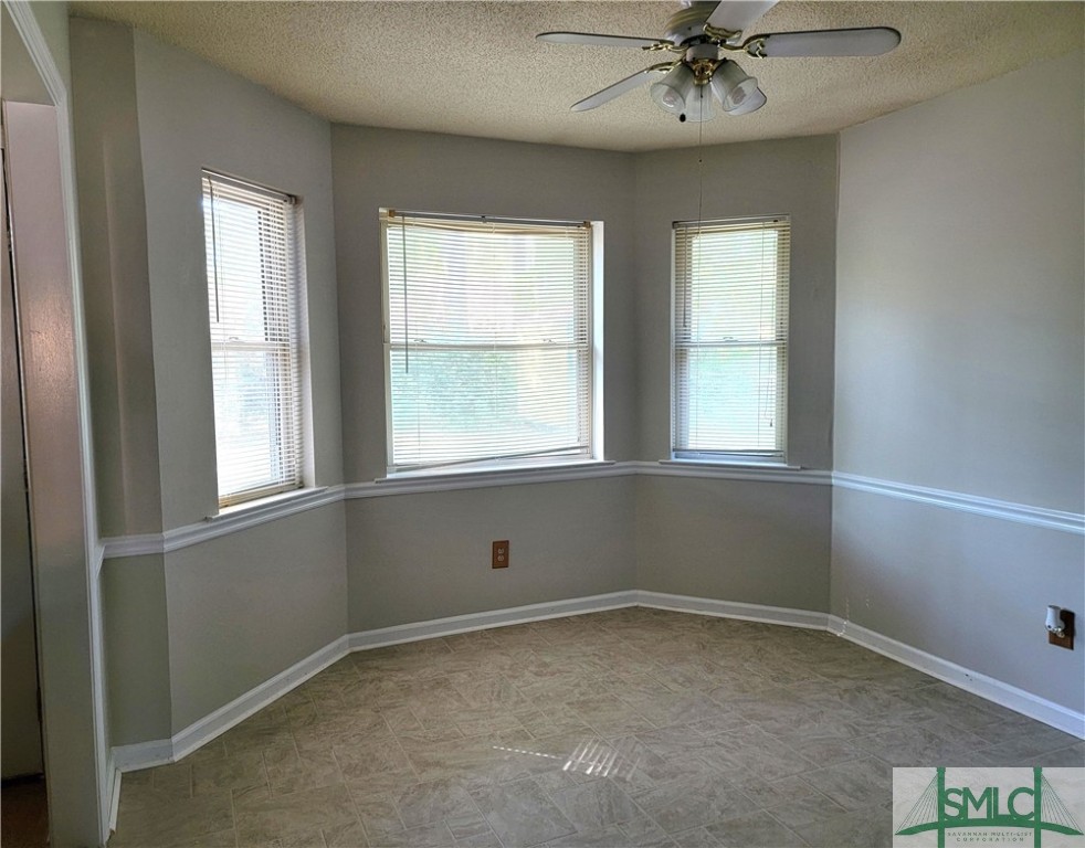 611 Windhaven Drive Hinesville, GA 31313 - Photo 7 of 33