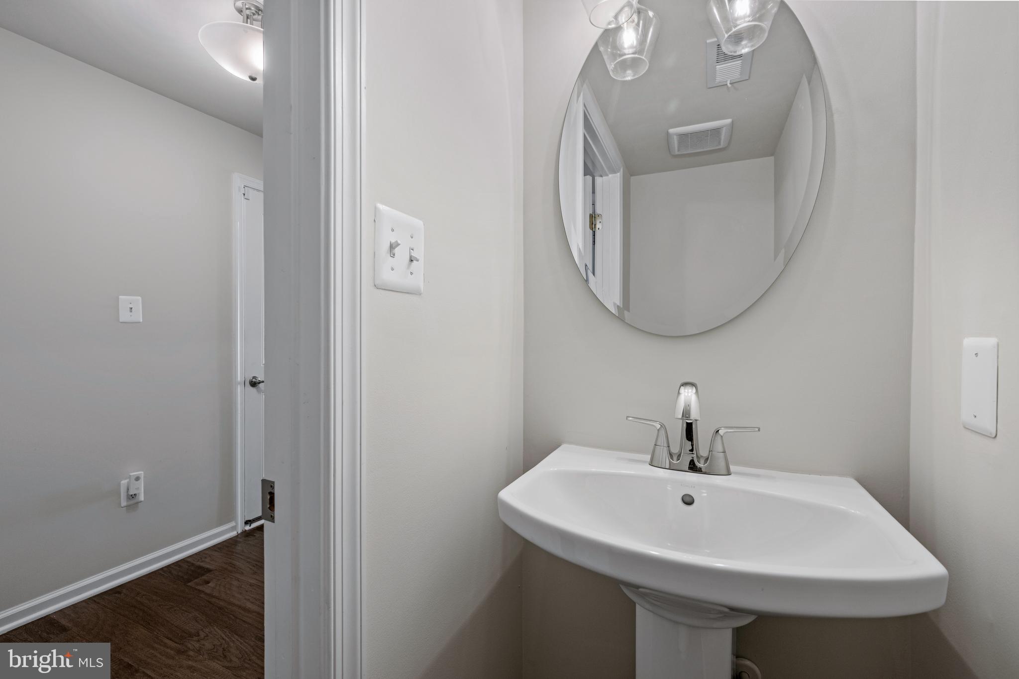 1816 Wind Gate Road Baltimore, MD 21227 - Photo 30 of 54 Gallery Image 30