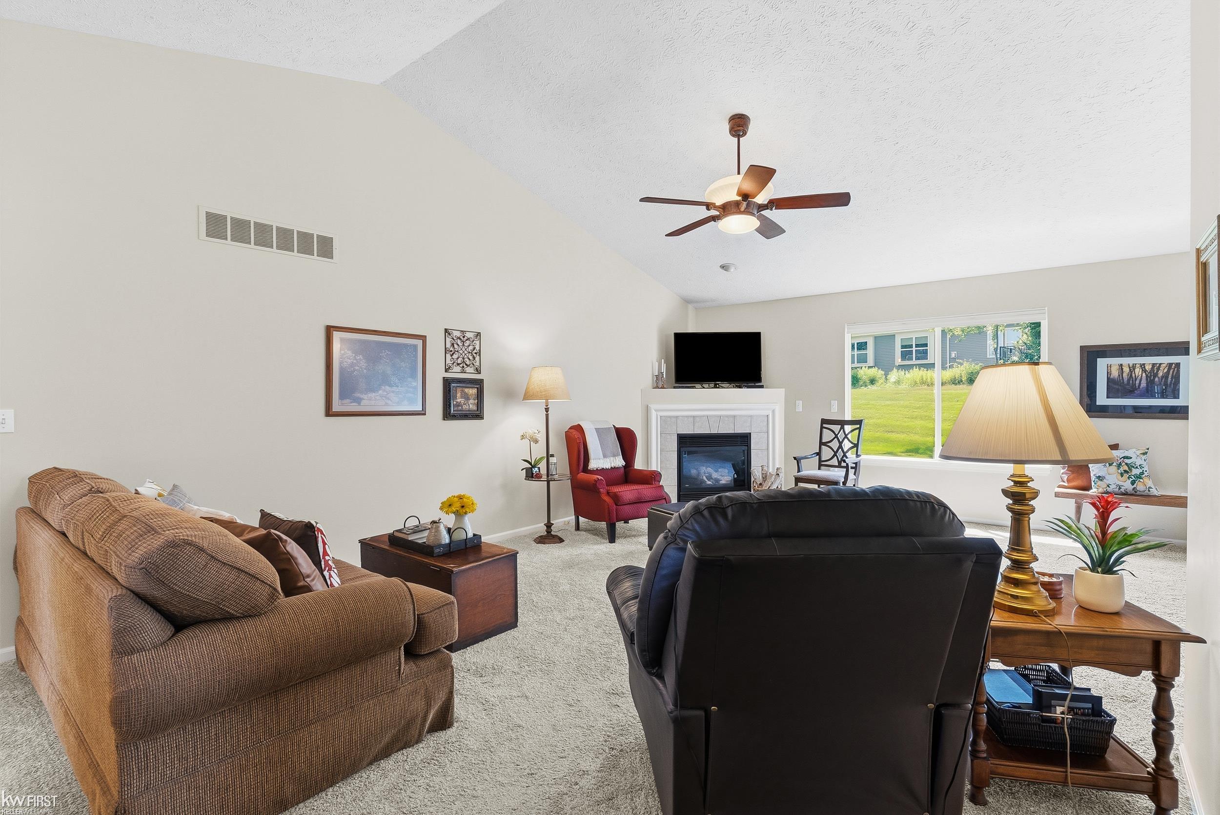 916 Spirea Howell, MI 48843 - Photo 11 of 42
