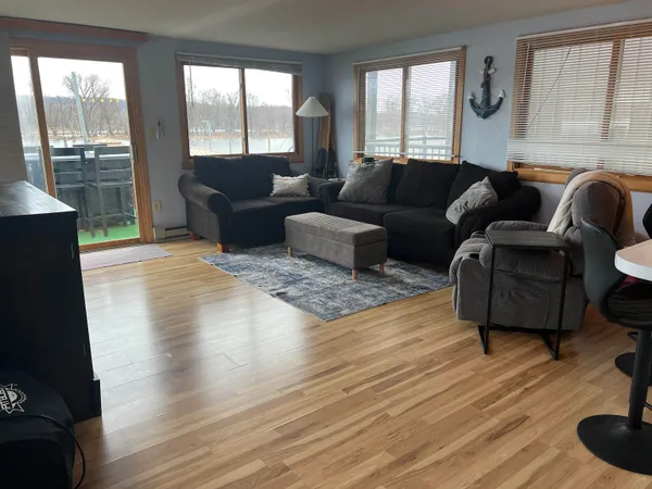 $159,000 | 133 South 1st, Unit 5, Harpers Ferry, IA 52146