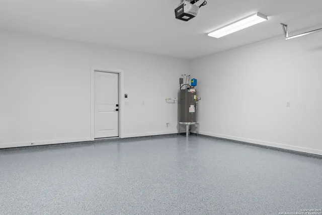 a view of a room with an empty space