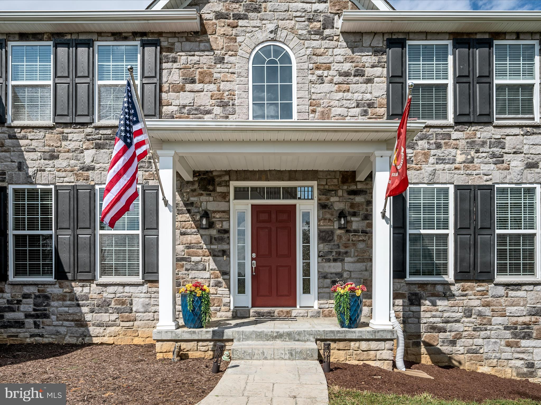 80 Varick Trail Hedgesville, WV 25427 - Photo 4 of 80 Welcoming Front Porch