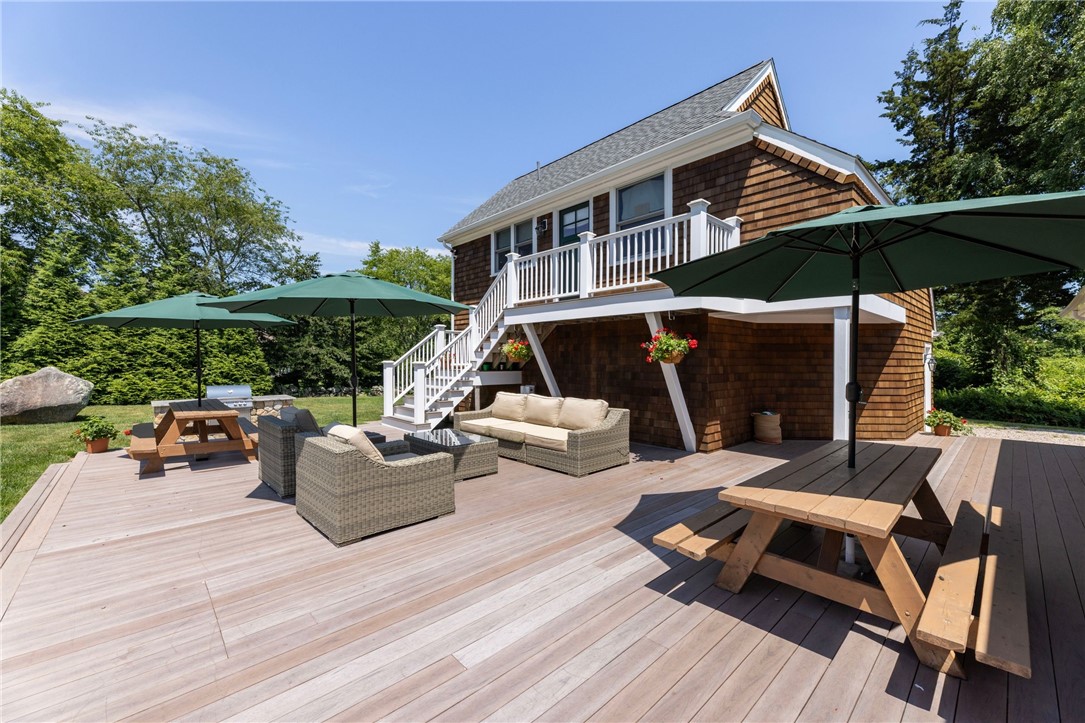 58 Chapman Road Westerly, RI 02891 - Photo 8 of 50