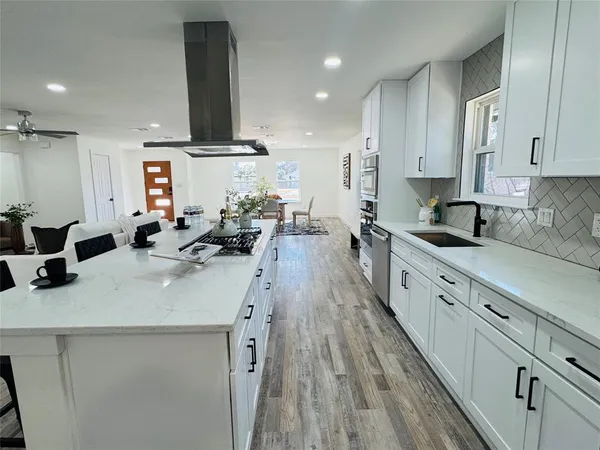 $799,900 | 6329 East Lovers Lane, Dallas, TX 75214