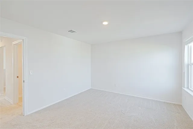 $2,050 | 316 Breccia Trail, Liberty Hill, TX 78642