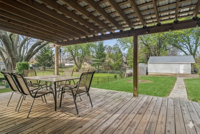 a view of a house with a big yard