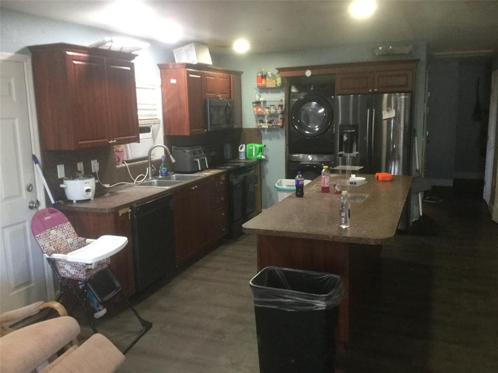 299 Avenue L Moore Haven, FL 33471 - Photo 4 of 9