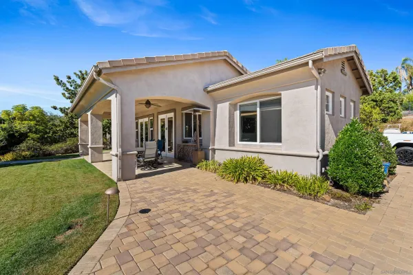 $4,895,000 | 301 Cantle Lane, Encinitas, CA 92024