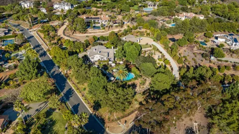 $4,950,000 | 301 Cantle Lane, Encinitas, CA 92024