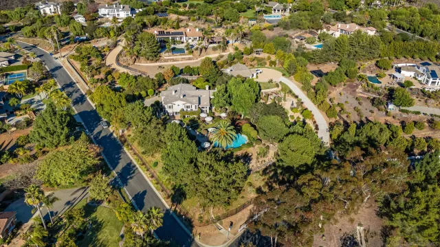 $4,950,000 | 301 Cantle Lane, Encinitas, CA 92024