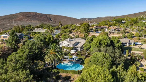 $4,895,000 | 301 Cantle Lane, Encinitas, CA 92024