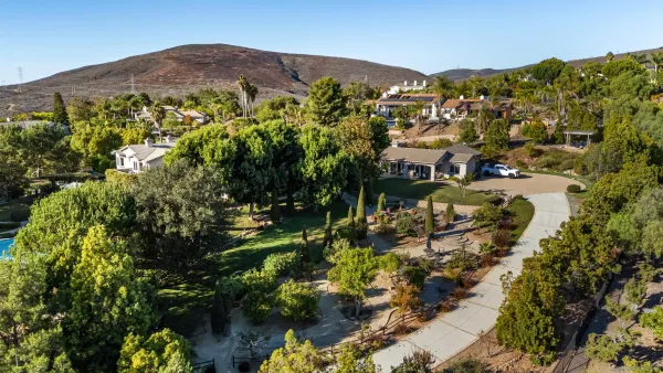 $4,895,000 | 301 Cantle Lane, Encinitas, CA 92024