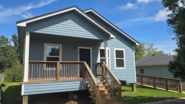 $179,000 | 3198 Taft Avenue, Groves, TX 77619