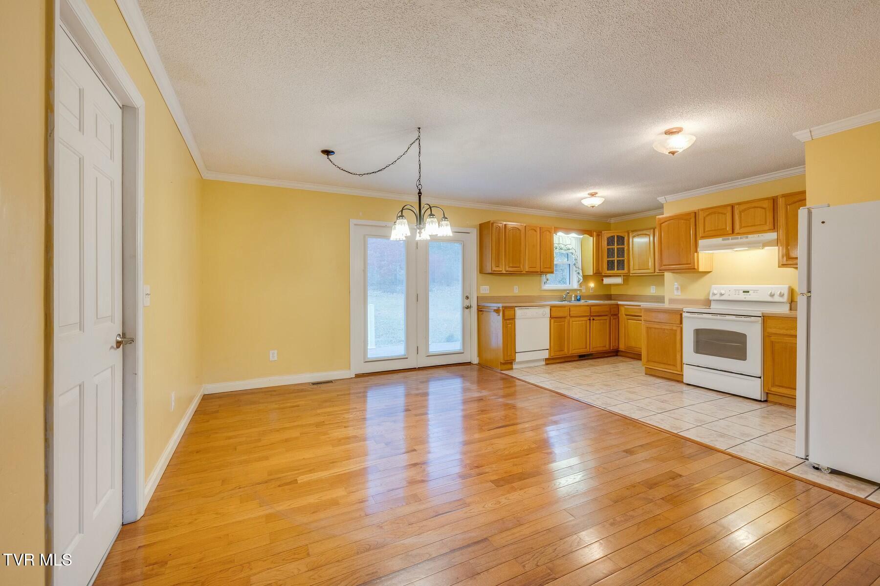 2566 Bob Little Road Elizabethton, TN 37643 - Photo 10 of 26 tempImageUTXBkU