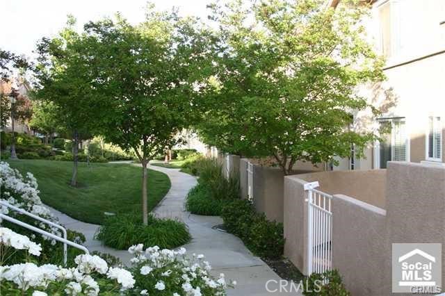 25712 Holiday Circle, Unit A Stevenson Ranch, CA 91381 - Photo 5 of 24