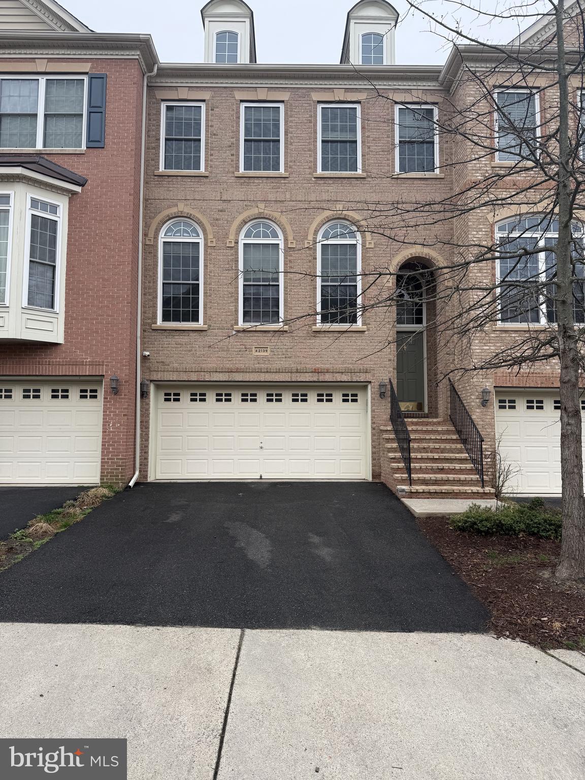 42139 Byrnes View Terrace Aldie, VA 20105 - Photo 2 of 23