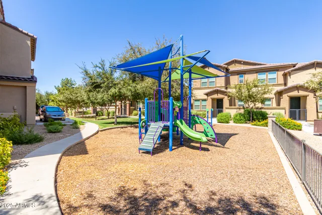 $1,800 | 14870 West Encanto Boulevard, Unit 1022, Goodyear, AZ 85395