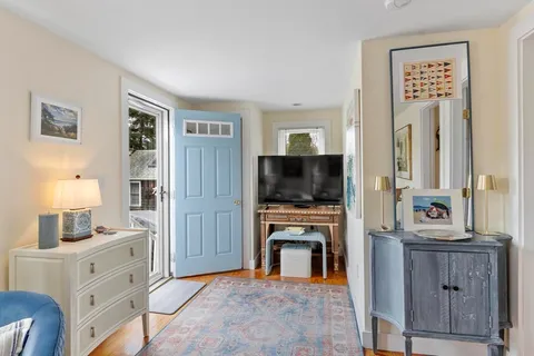 $2,300 | 34 High Street, Unit C, Rockport, MA 01966