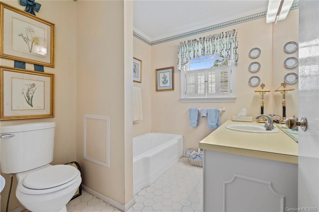 1038 Meadowbrook Road Chester, SC 29706 - Photo 21 of 46 Gallery Image 21