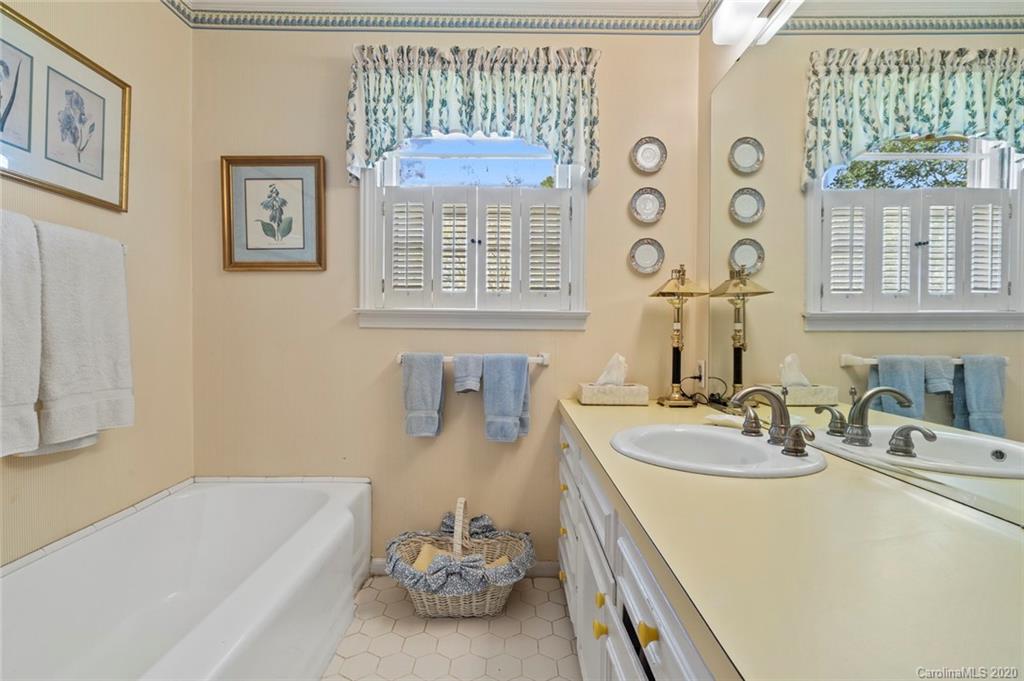 1038 Meadowbrook Road Chester, SC 29706 - Photo 22 of 46 Gallery Image 22