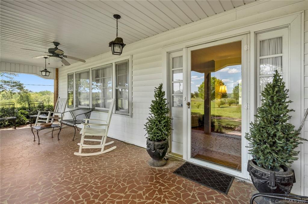 1038 Meadowbrook Road Chester, SC 29706 - Photo 32 of 46 Gallery Image 32