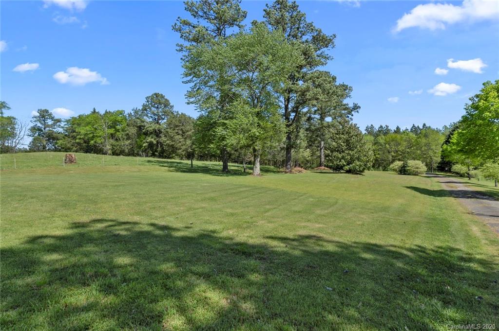 1038 Meadowbrook Road Chester, SC 29706 - Photo 38 of 46 Gallery Image 38