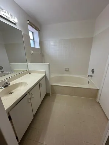 $4,100 | Doral Park, Doral, FL 33178