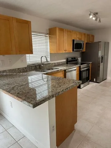 $4,100 | Doral Park, Doral, FL 33178