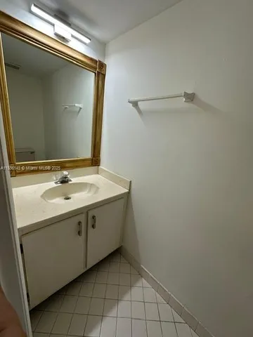 $4,100 | Doral Park, Doral, FL 33178