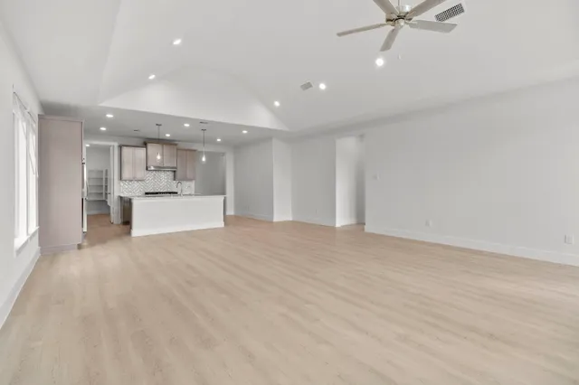 $484,000 | 644 Cross Timbers Trace, Hempstead, TX 77445