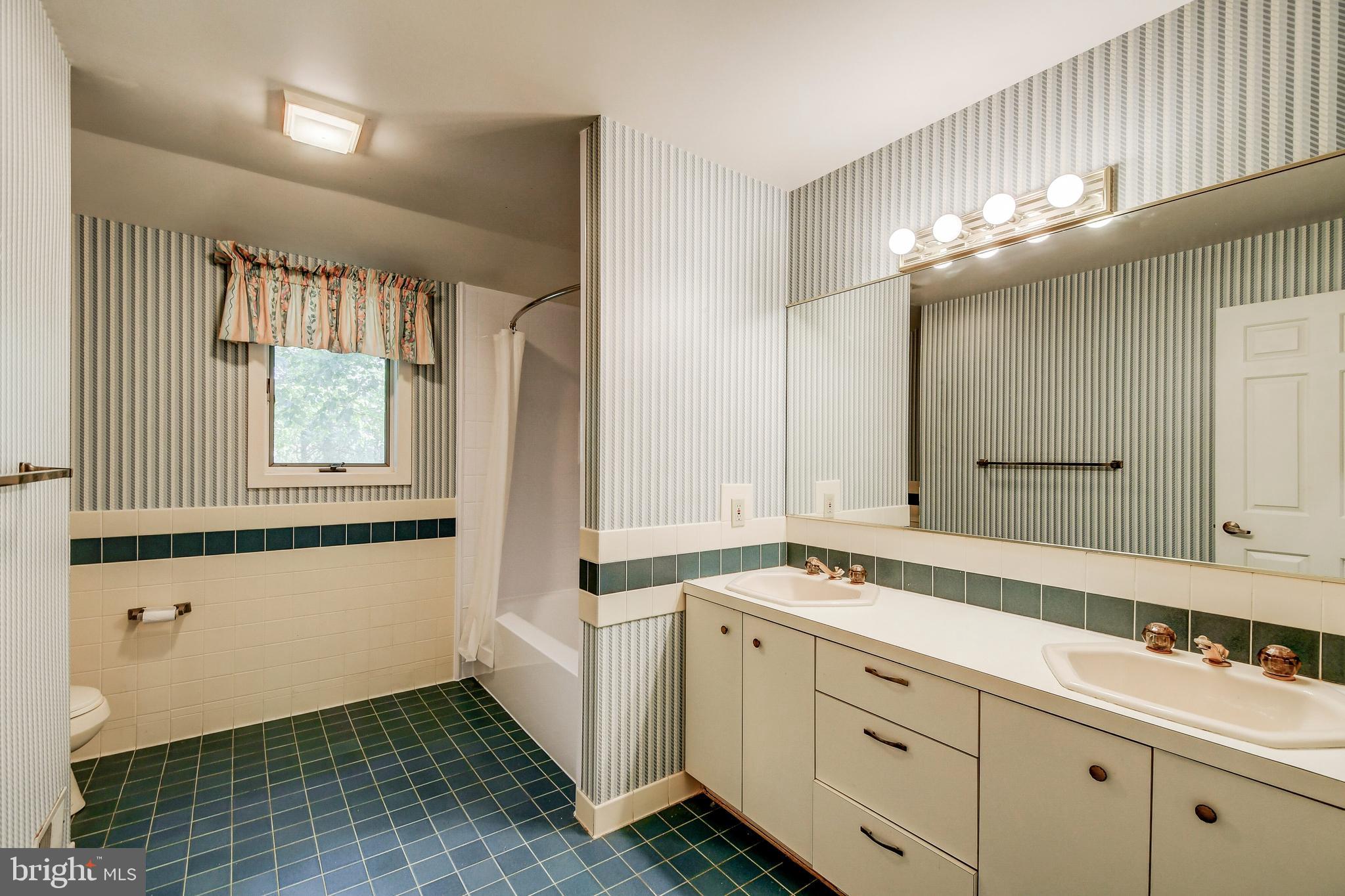 11048 Gaither Farm Road Ellicott City, MD 21042 - Photo 40 of 57 Gallery Image 40
