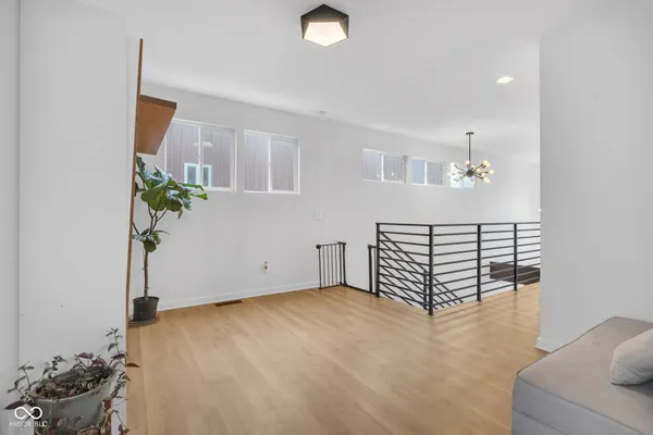 $405,000 | 2122 Woodlawn Avenue, Indianapolis, IN 46203